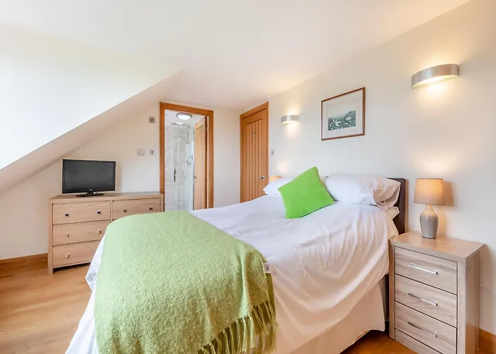 Highfields * Runswick