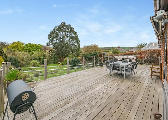 Highfields * Runswick Bay